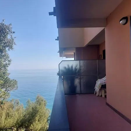Lägenhet Ampio Monolocale Sul Mare